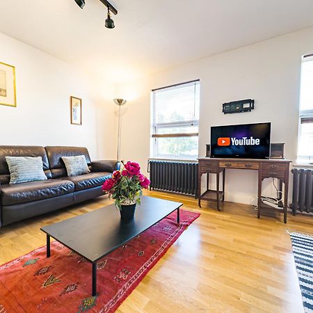 Hackney Central Houseshare Лондон Экстерьер фото